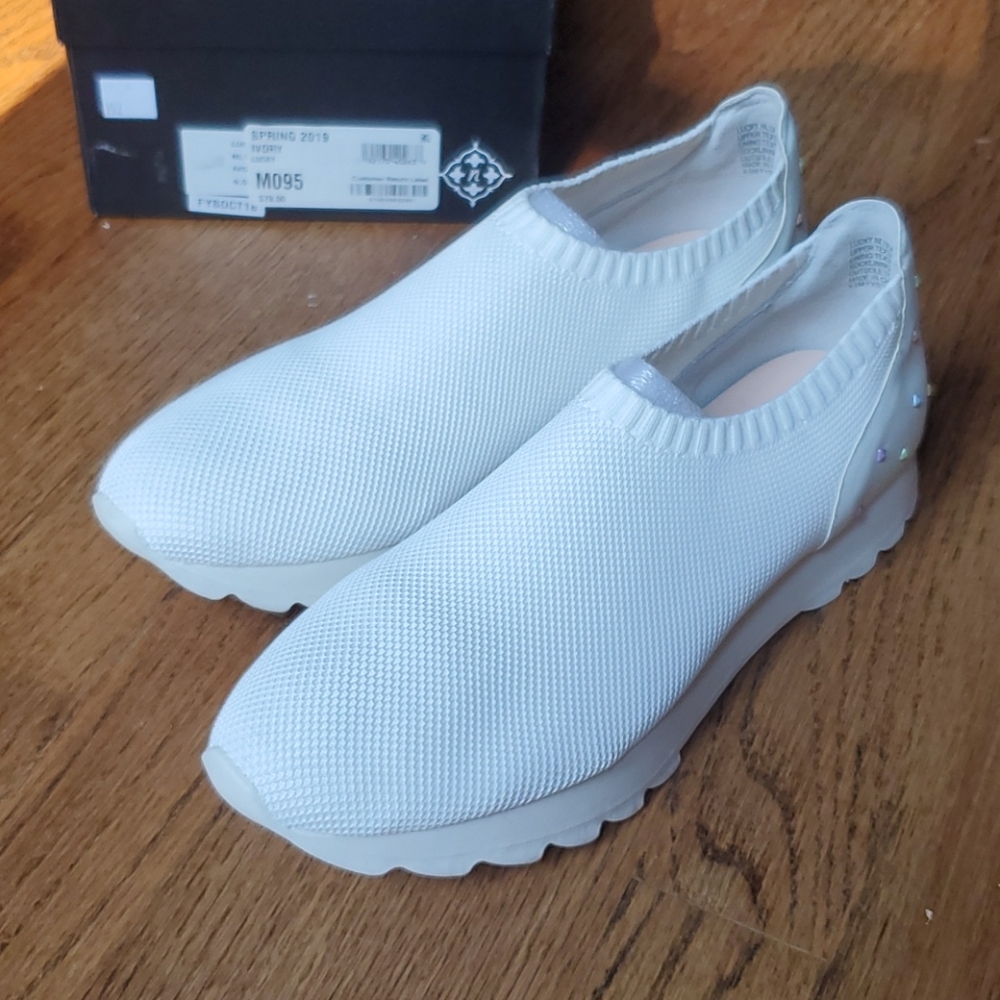 Nanette Lopate Stretchin Sneakers